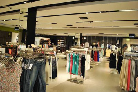 平湖商场里的店面怎么装修？